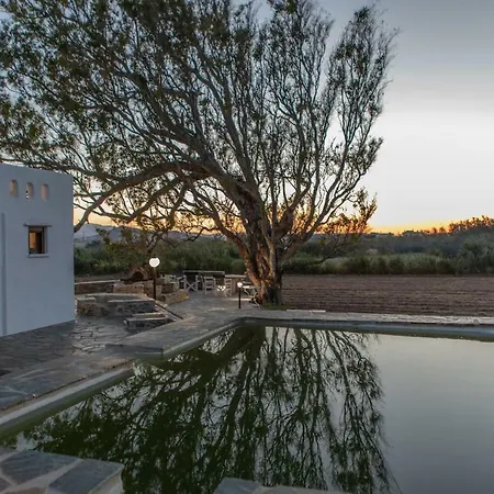 Willa Peratsi Country House *