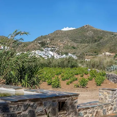 Peratsi Country House Vila *
