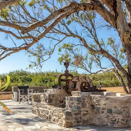 Peratsi Country House Vila