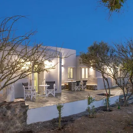 Vila Peratsi Country House *